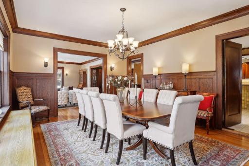 1027 Summit Avenue, Saint Paul, MN 55105