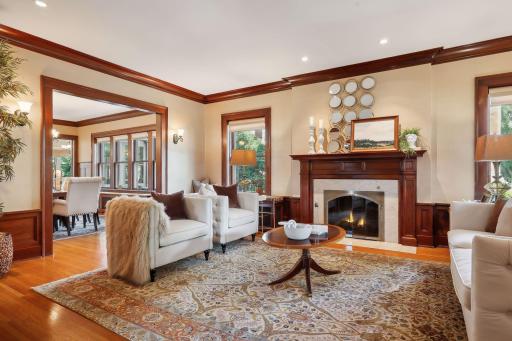 1027 Summit Avenue, Saint Paul, MN 55105