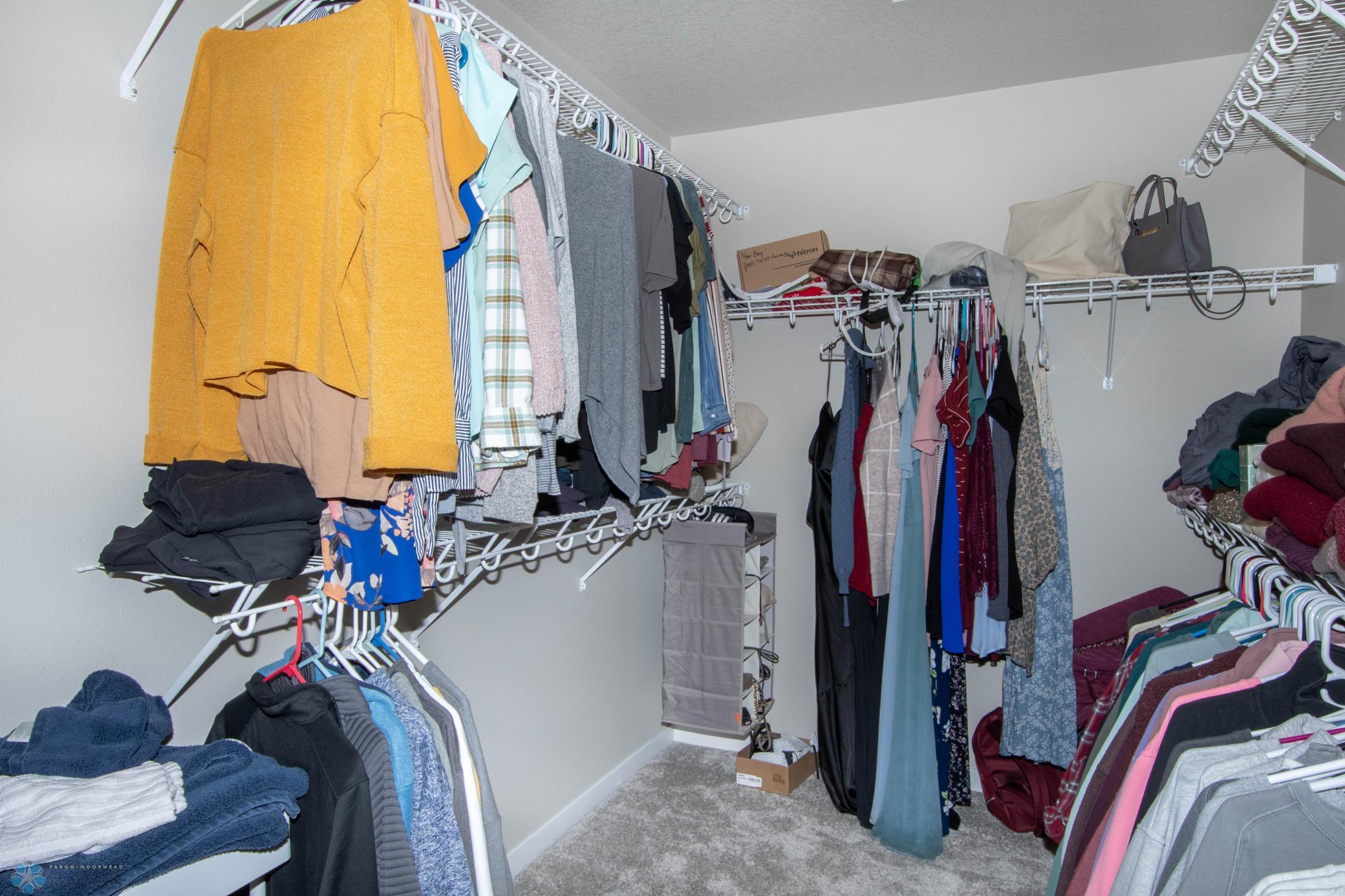 Walk-in Closet