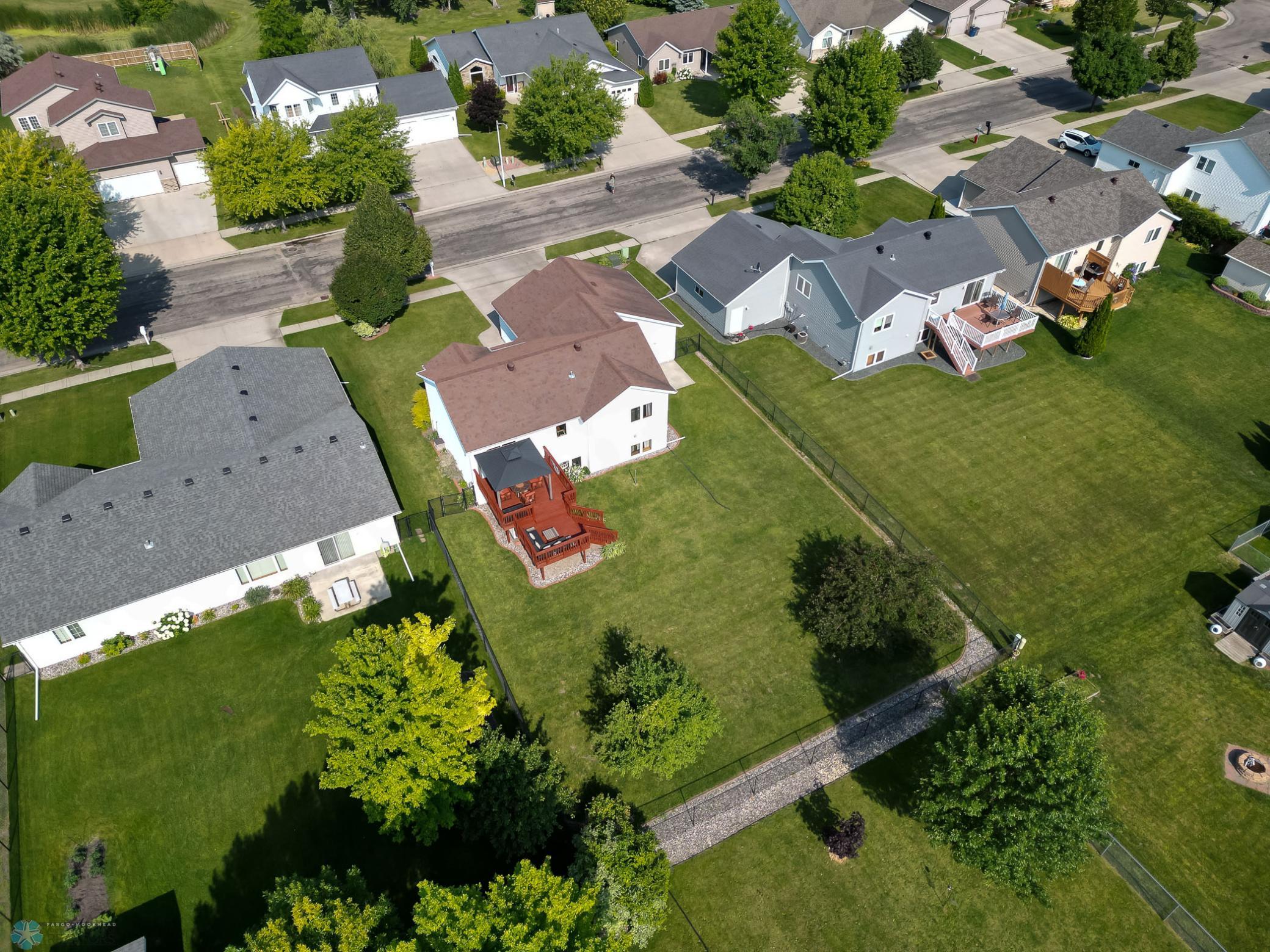 L2P075-0701.jpg