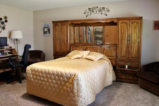 1523 Cartway Drive, Thief River Falls, MN 56701
