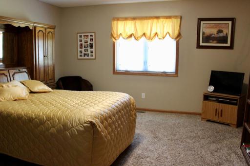 1523 Cartway Drive, Thief River Falls, MN 56701