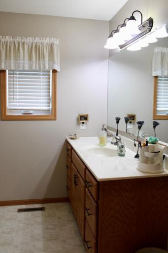 1523 Cartway Drive, Thief River Falls, MN 56701