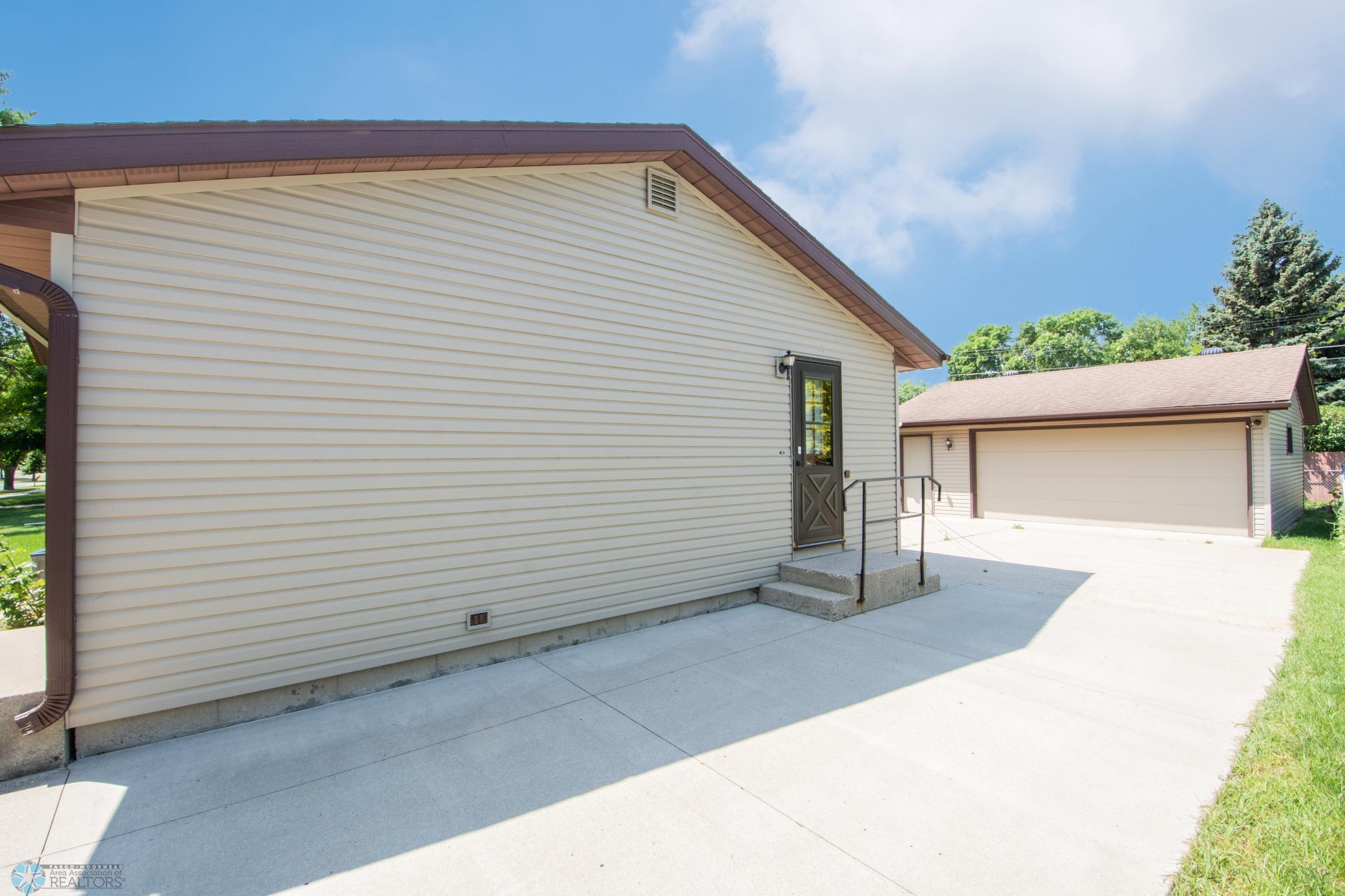 Driveway & Side