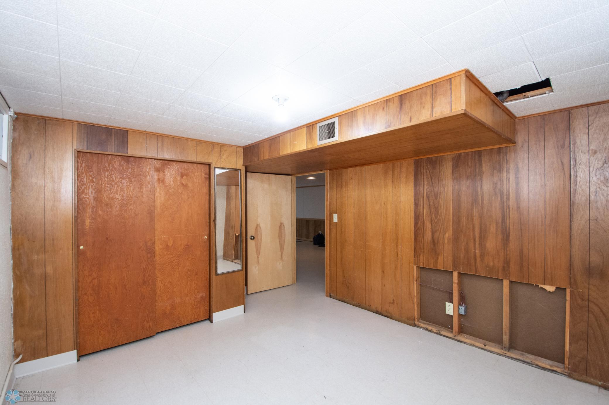 Basement Office 1 & Closet