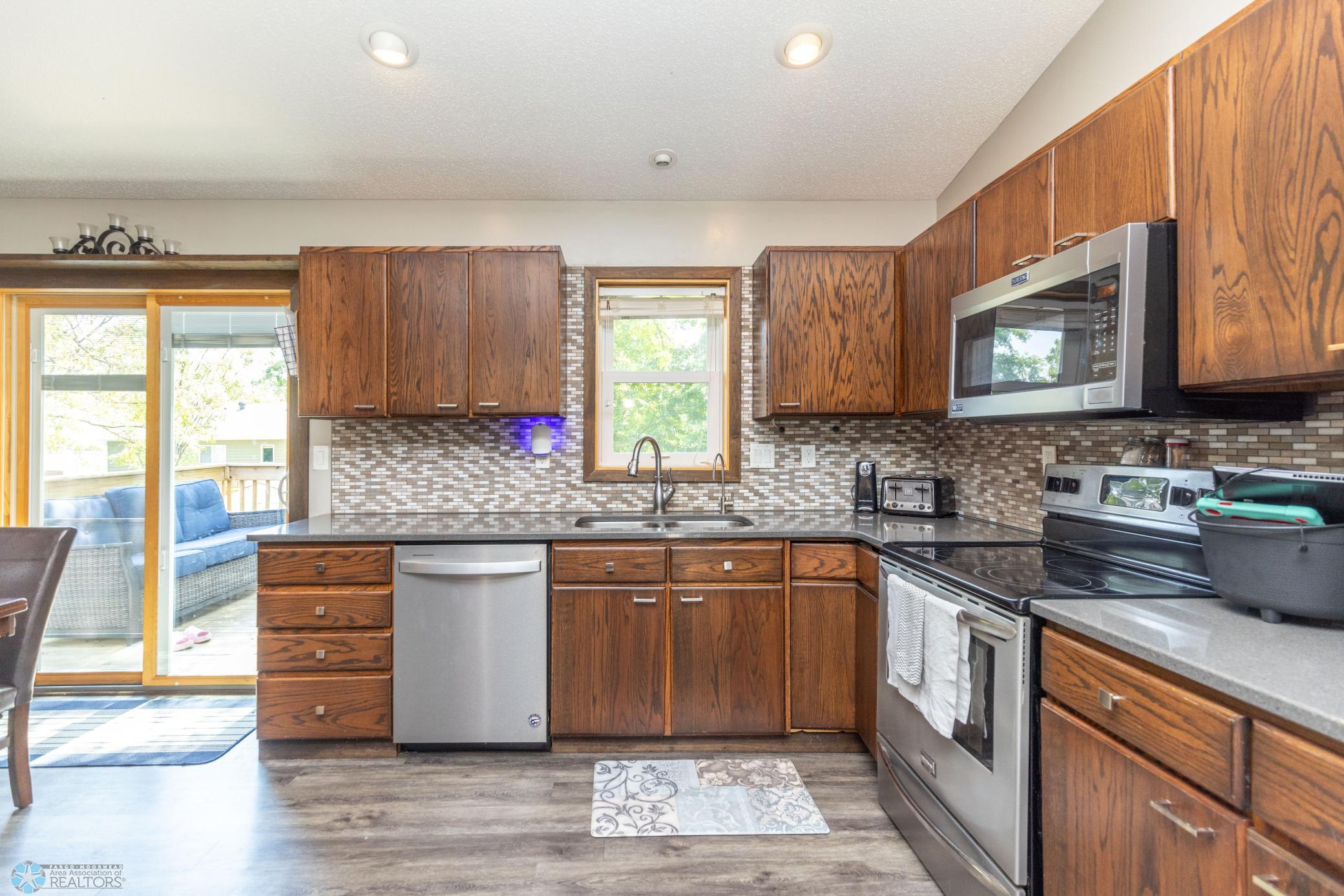 1602 28th ave s (9 of 40).jpg