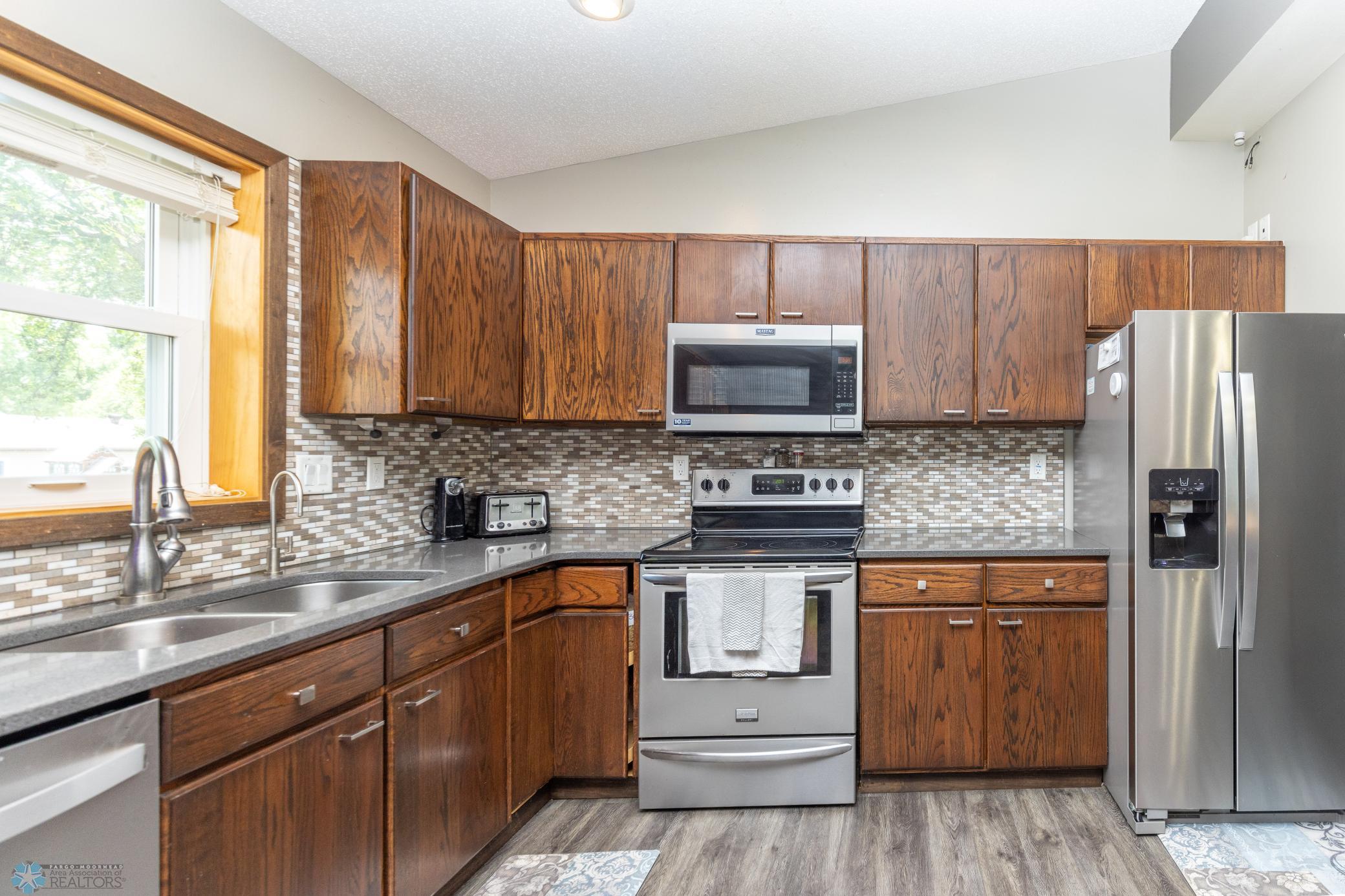 1602 28th ave s (13 of 40).jpg