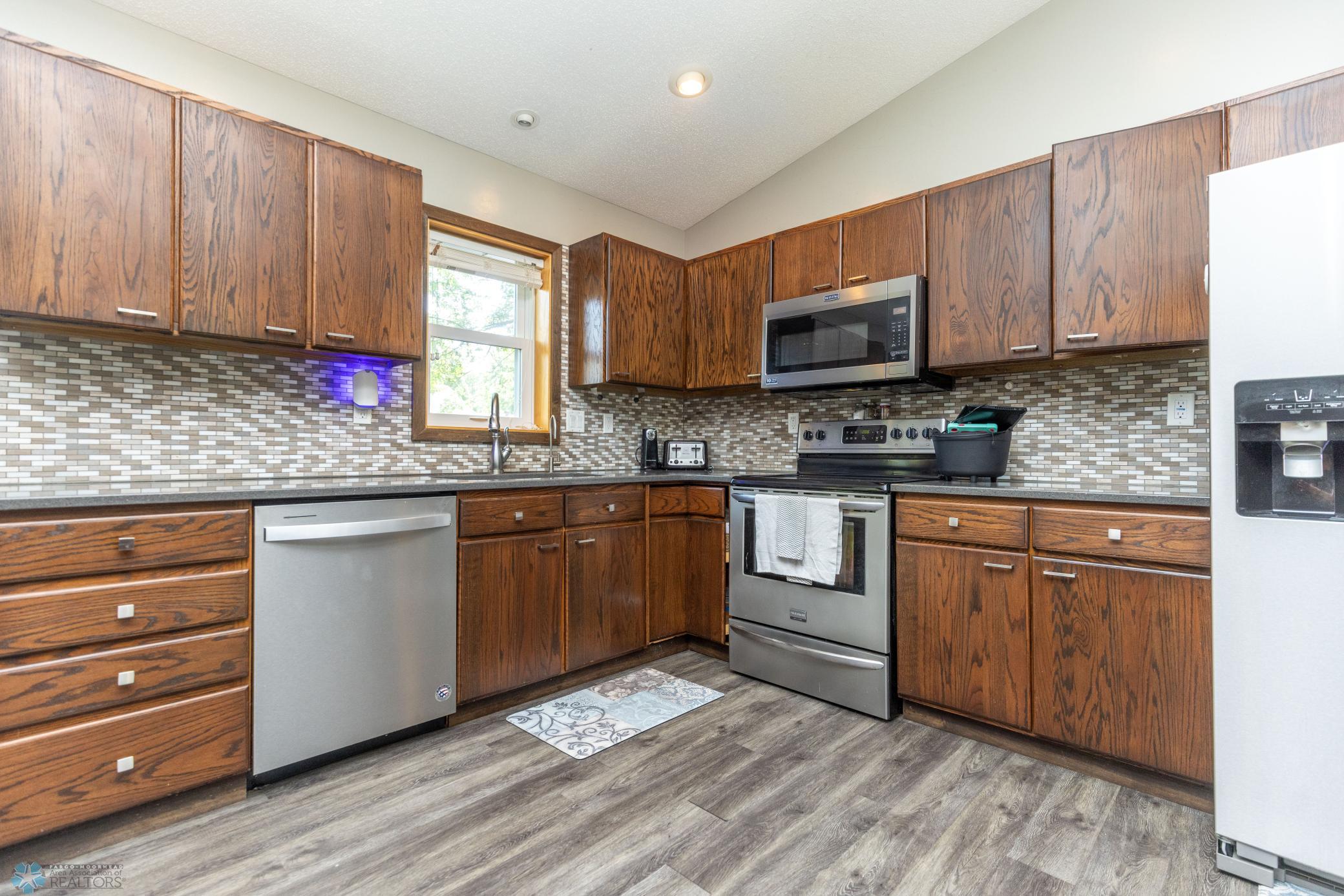 1602 28th ave s (8 of 40).jpg