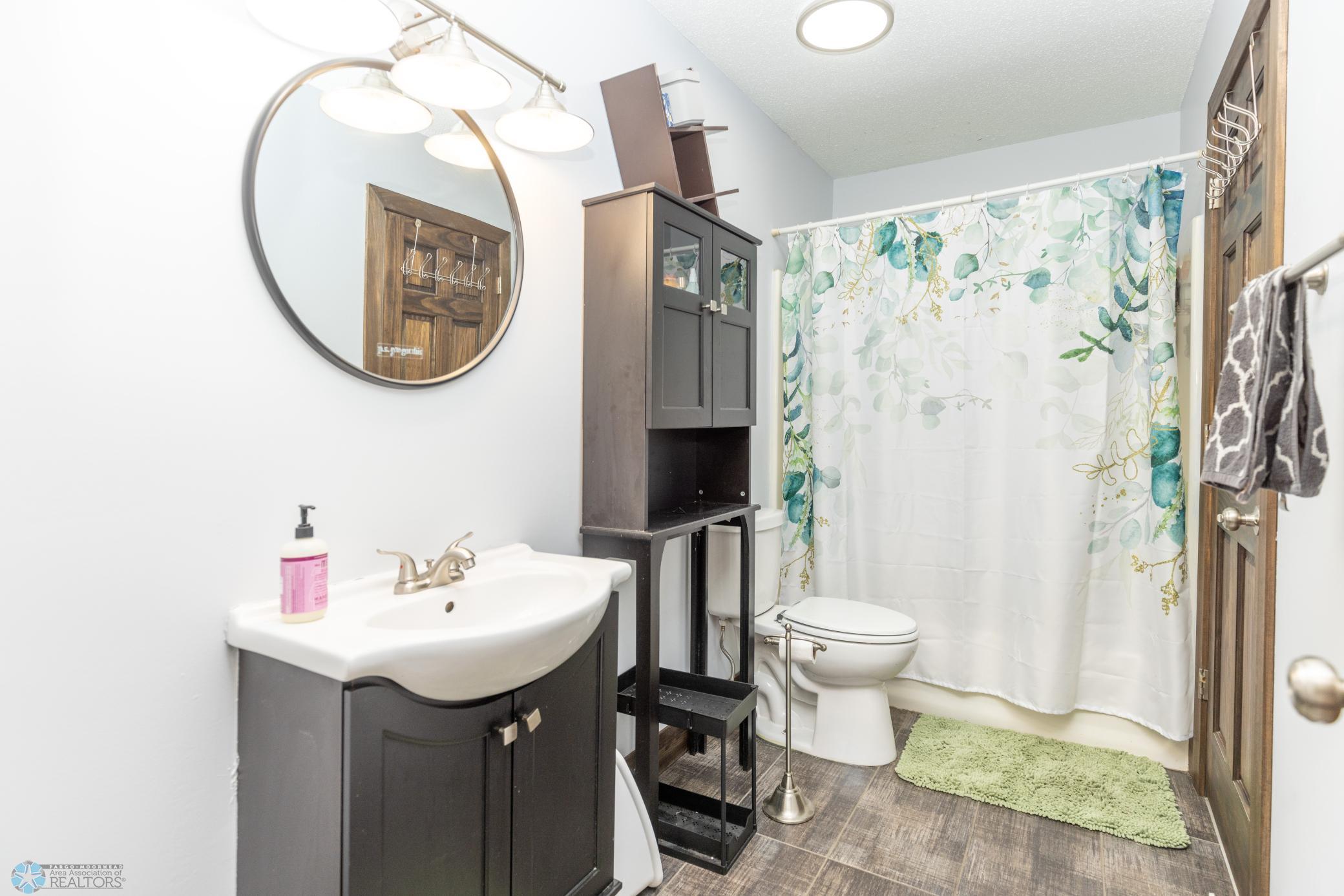 1602 28th ave s (14 of 40).jpg