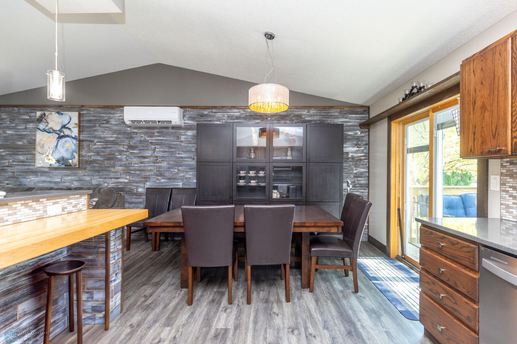 1602 28th ave s (11 of 40).jpg