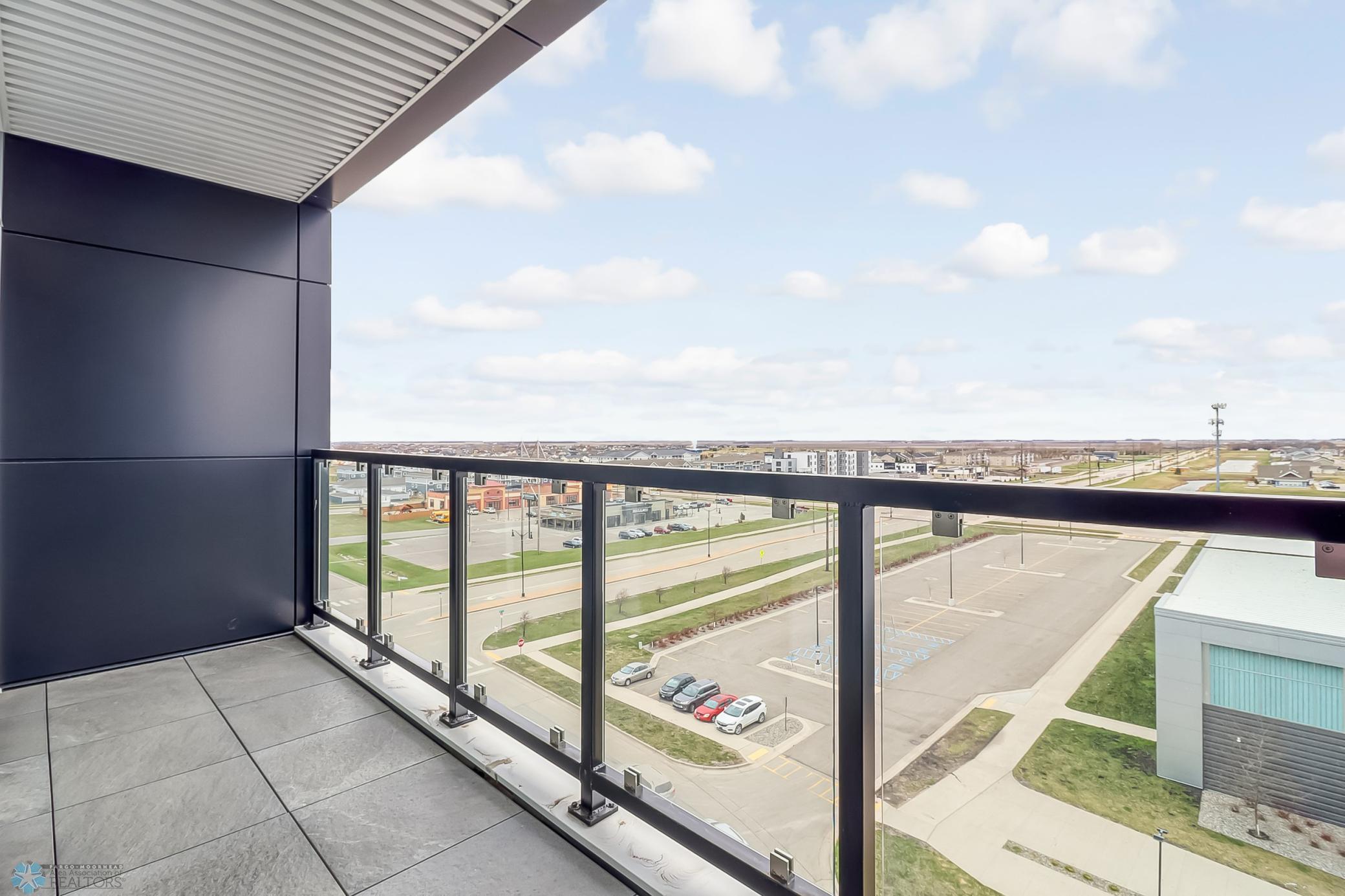 Balcony1_0.jpg