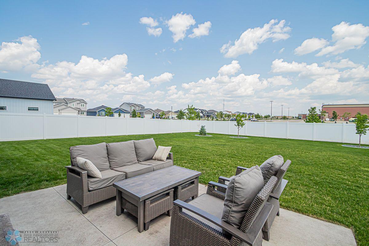 Enjoy your Patio & a Maint-Free Full-Fenced Yard