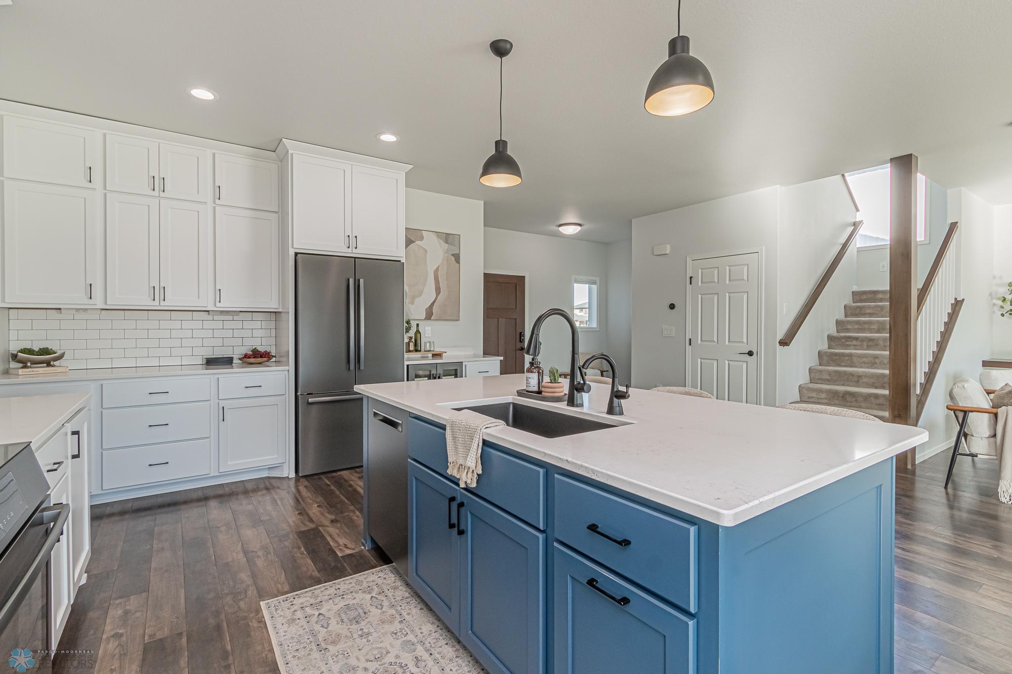 5452 66th St S, Fargo, ND-46.jpg