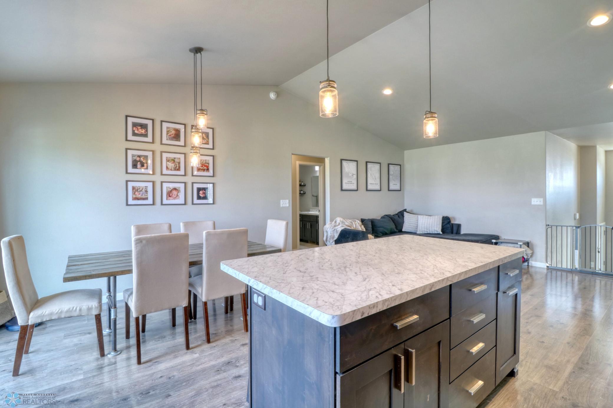 Kitchen.Dining 1_2.jpg