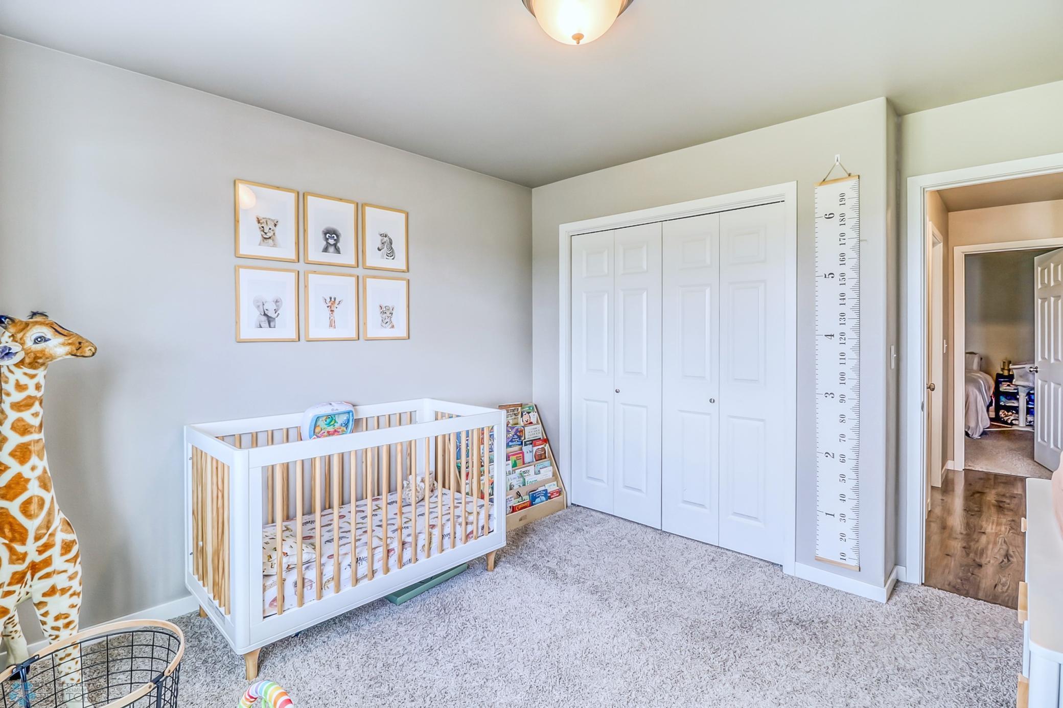 Bedroom1_2.jpg