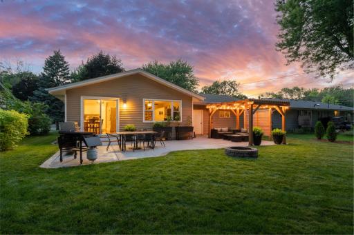 1127 Tyler Street S, Shakopee, MN 55379