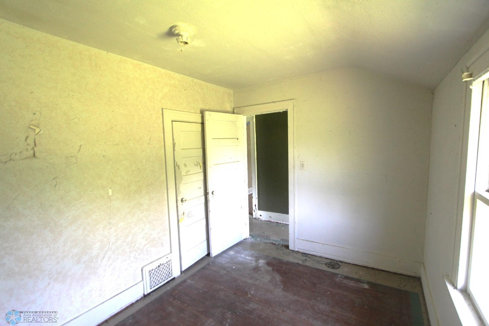 BEDROOM 1 OF 4 SECOND FLOOR.JPG