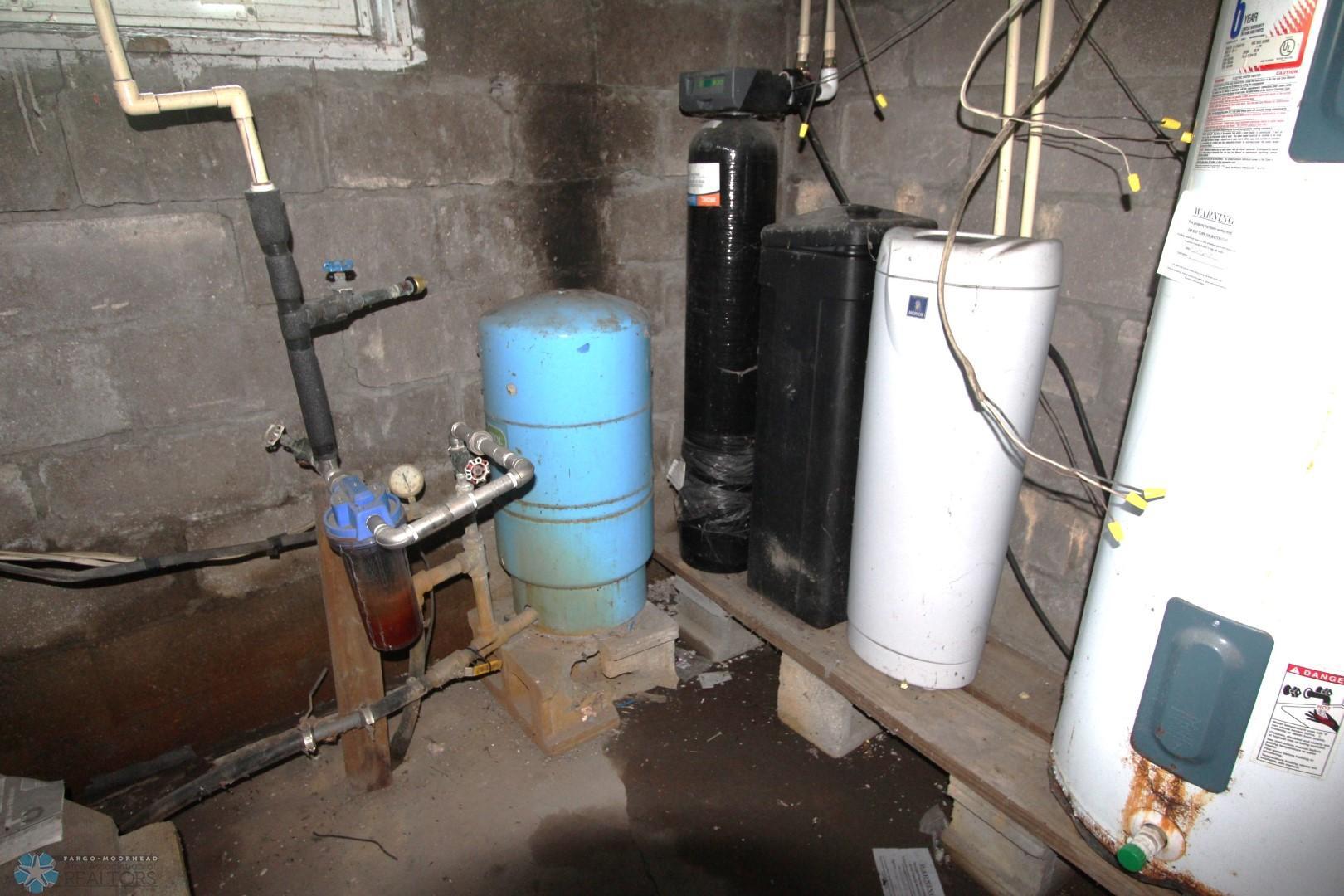 THE BASEMENT UTILITY.JPG