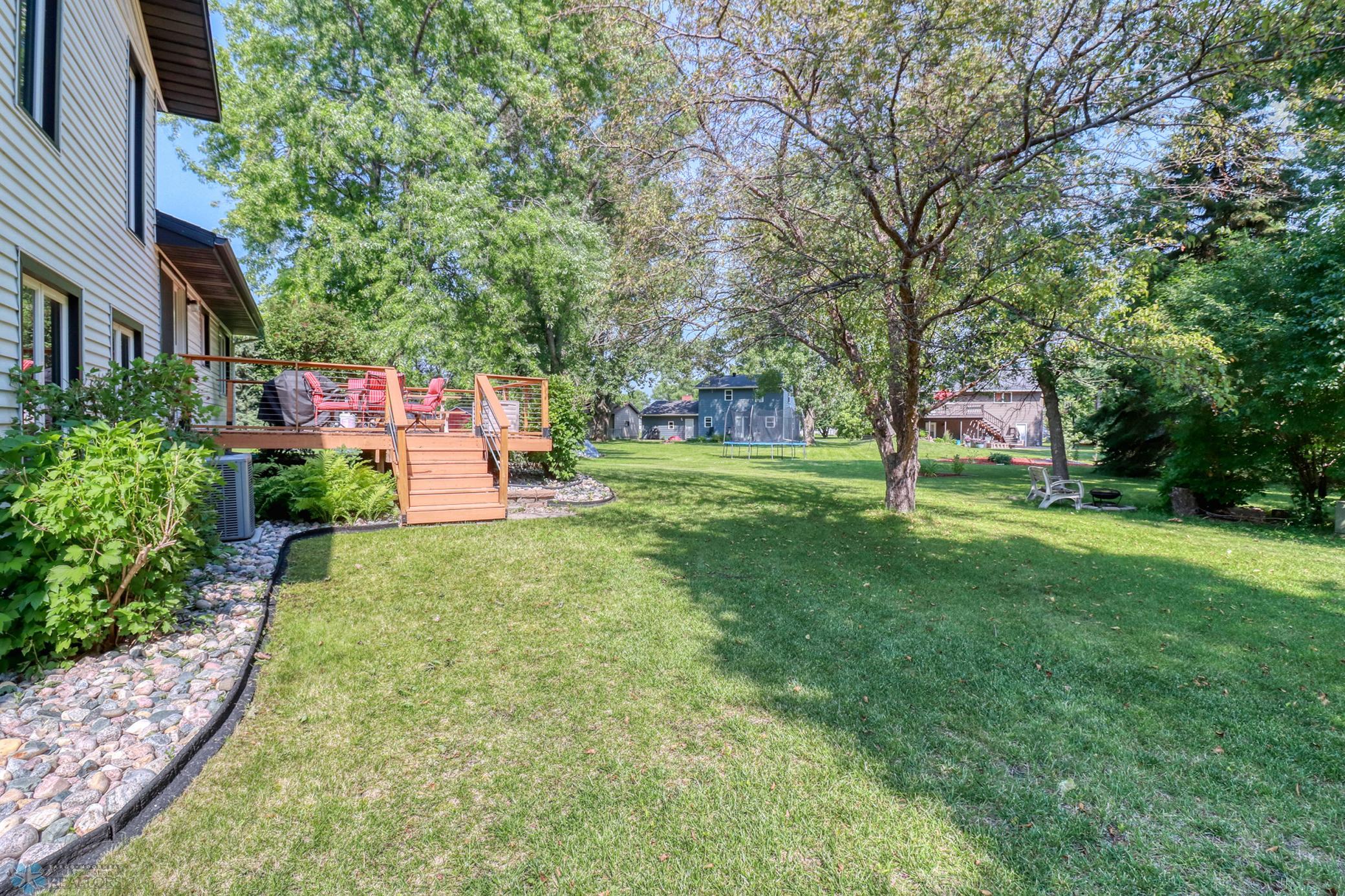 Backyard1_1.jpg