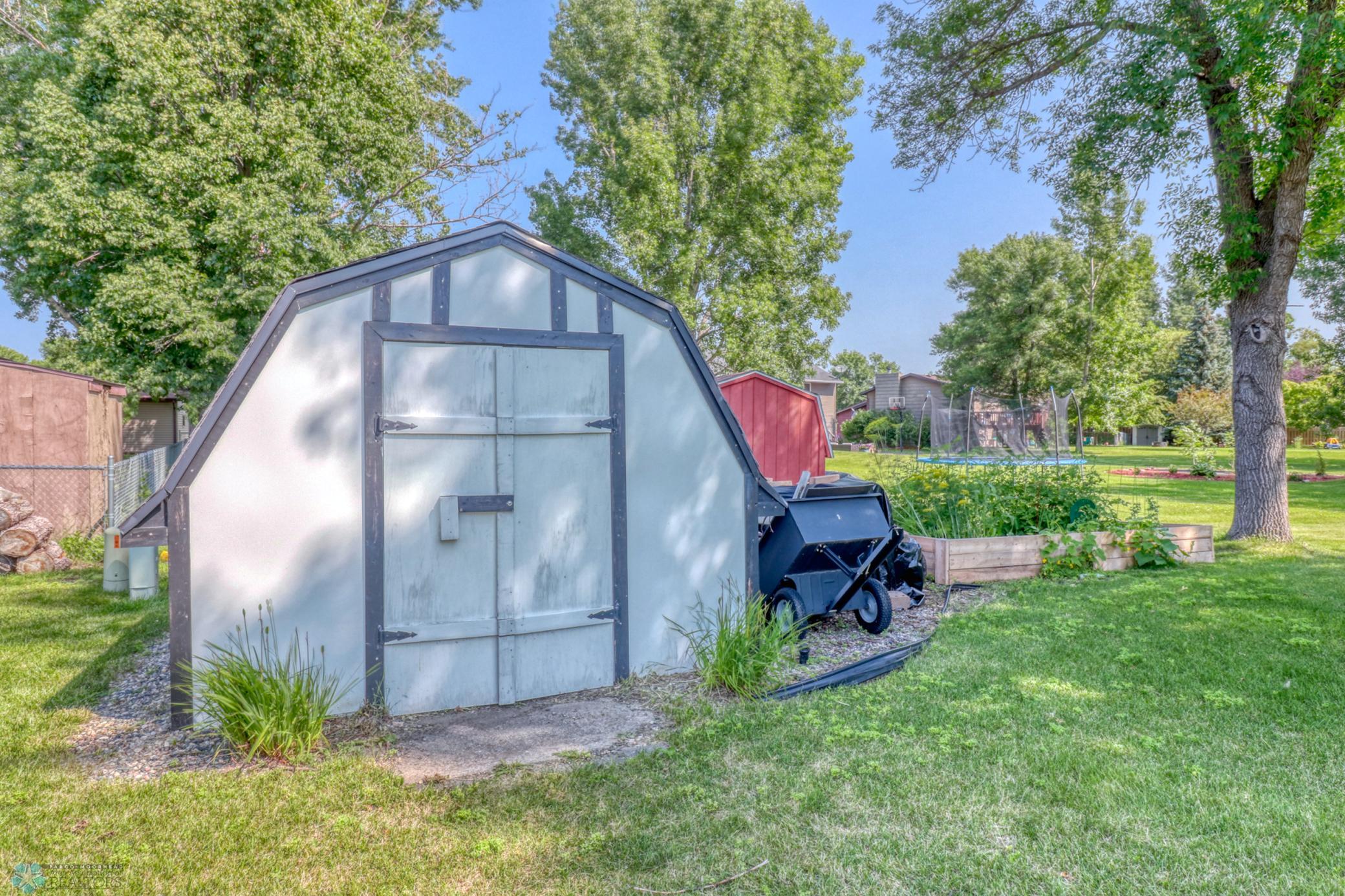 Backyard_shed.jpg