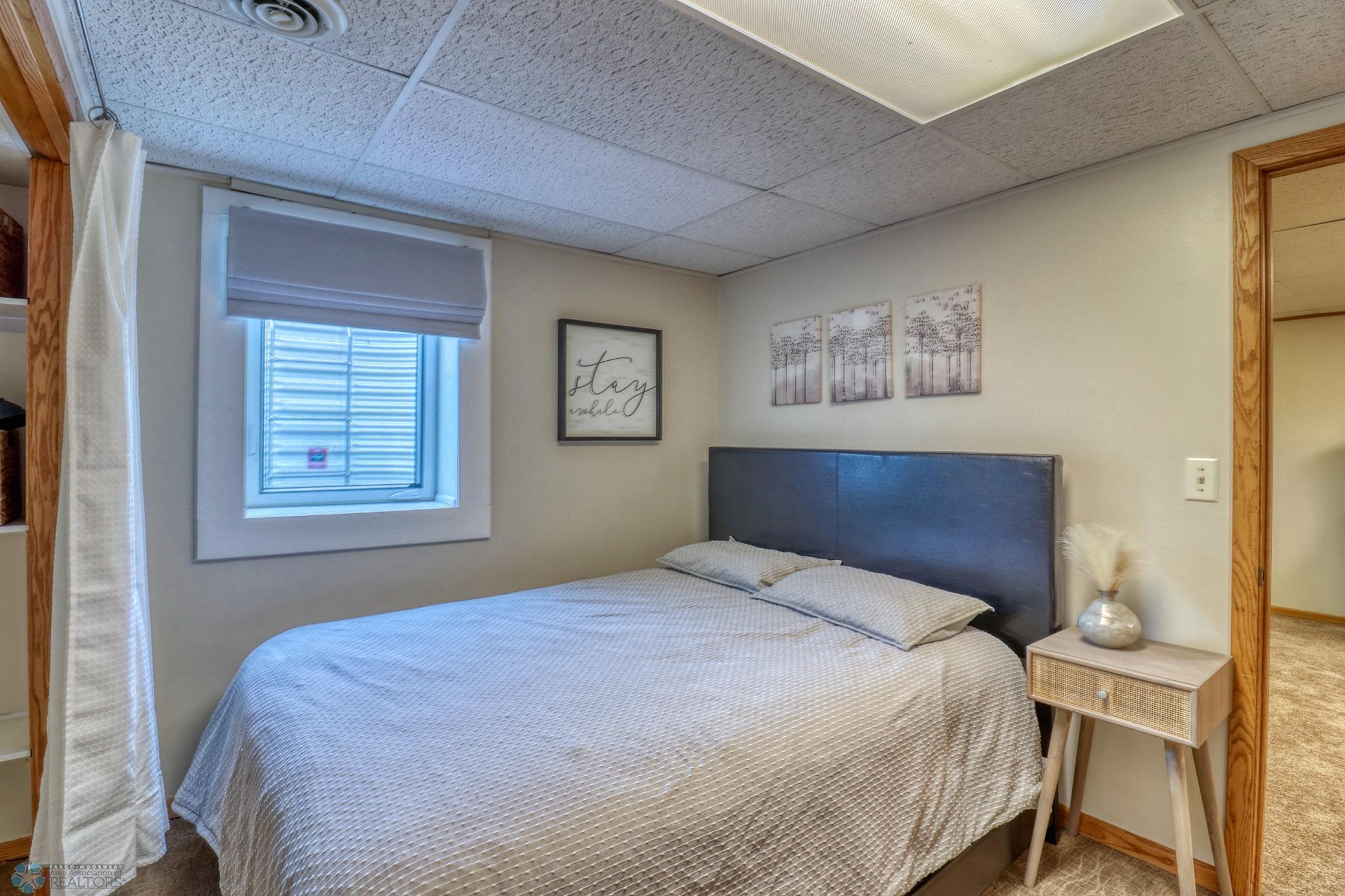 Lowest Level Bedroom1_2.jpg
