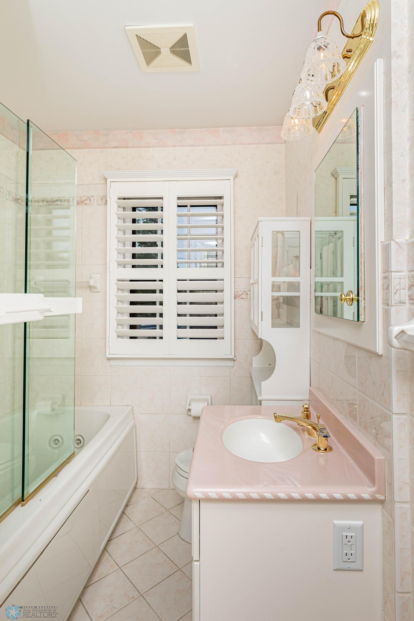 Bath 1 Main Level