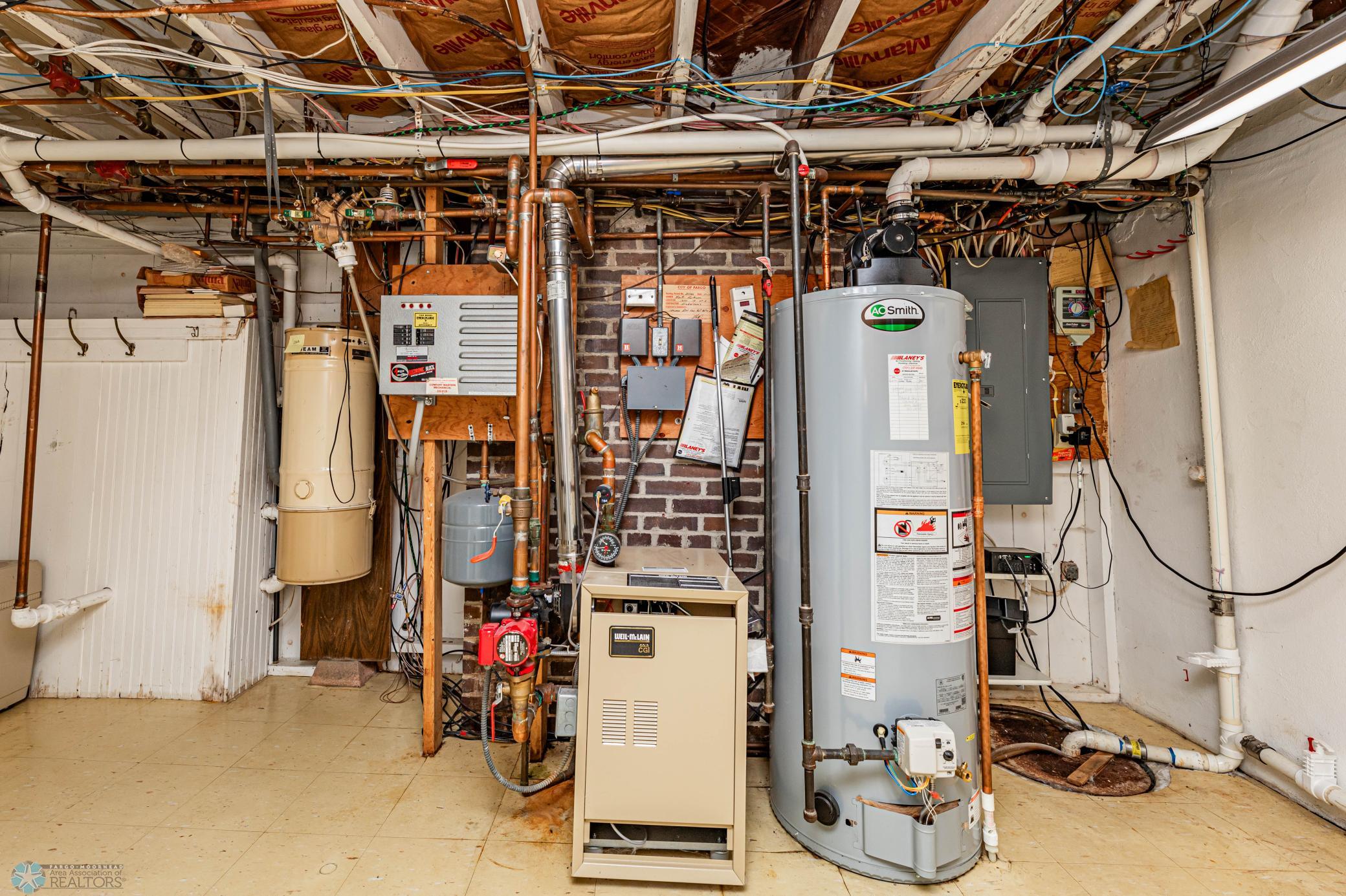 Utility Boiler/Central Vacuum/HWH