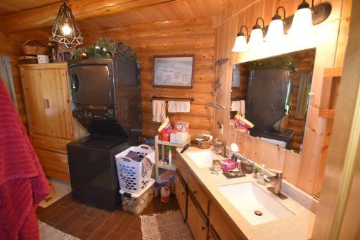17641 Prothero Drive NW, Angle Inlet, MN 56711