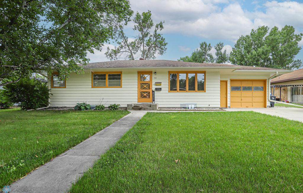 Property photo for 114 26th Avenue N, Fargo, ND 58102