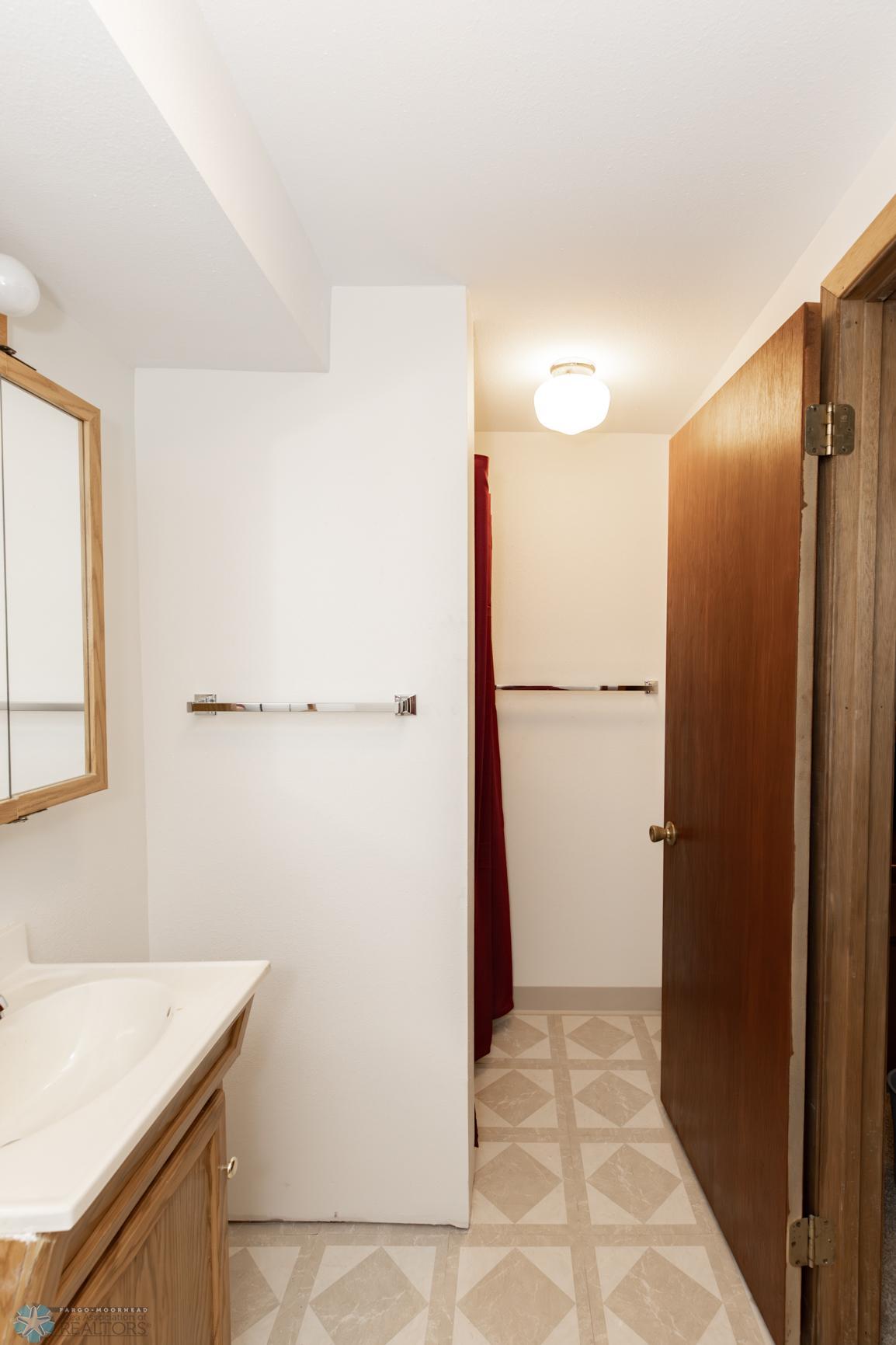 Bathroom 2 - 3/4