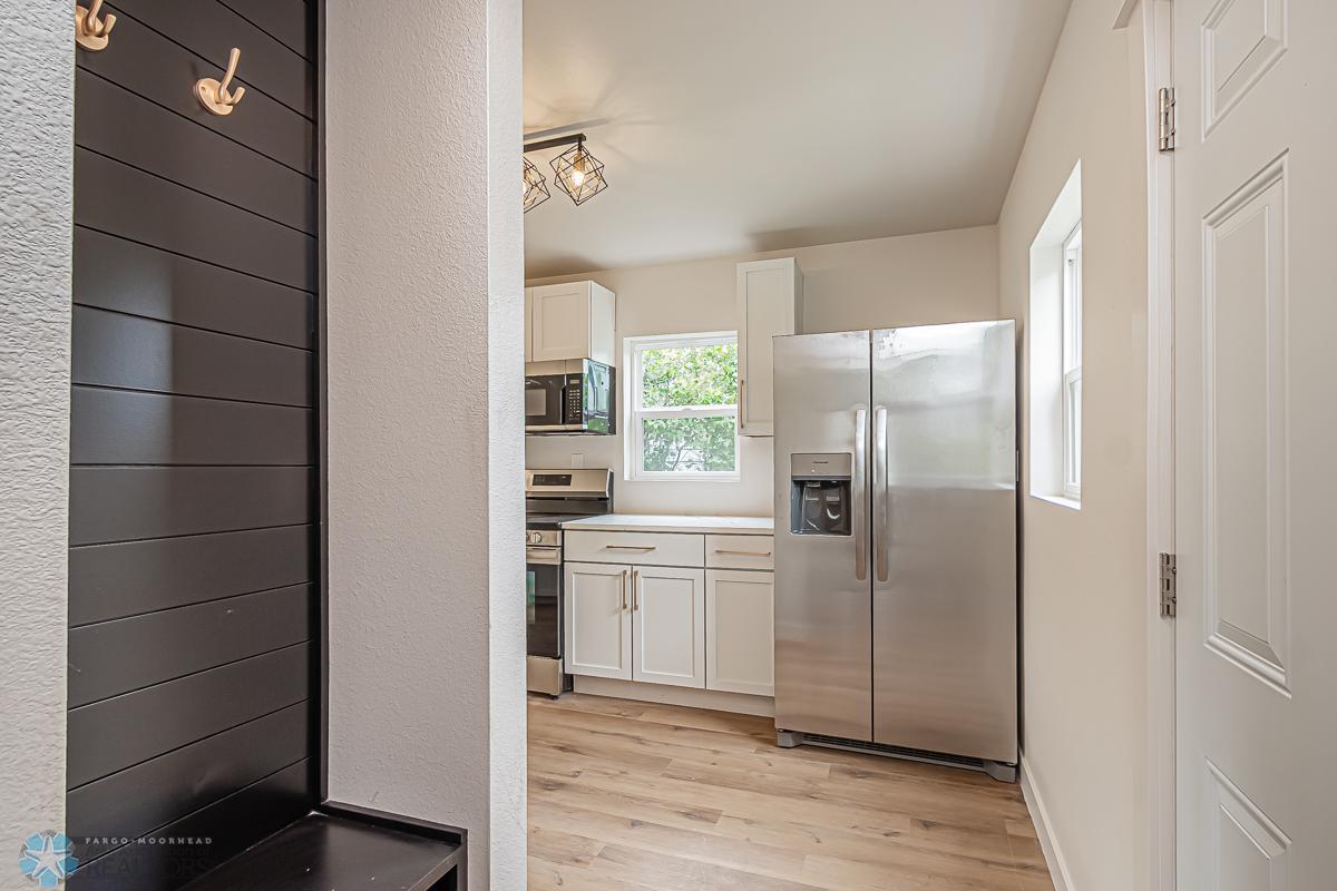 1614 7th St N, Fargo, ND-14.jpg