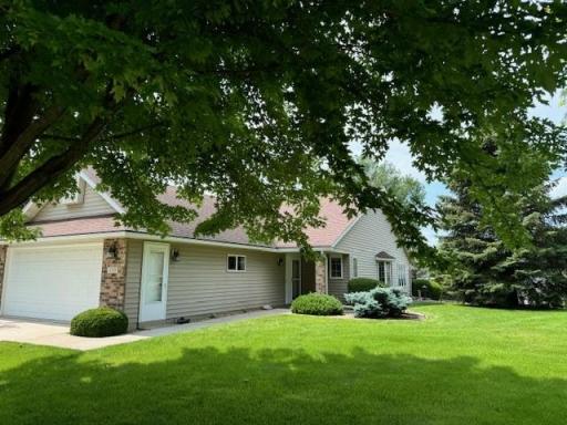 119 Hillridge Court, Prescott, WI 54021