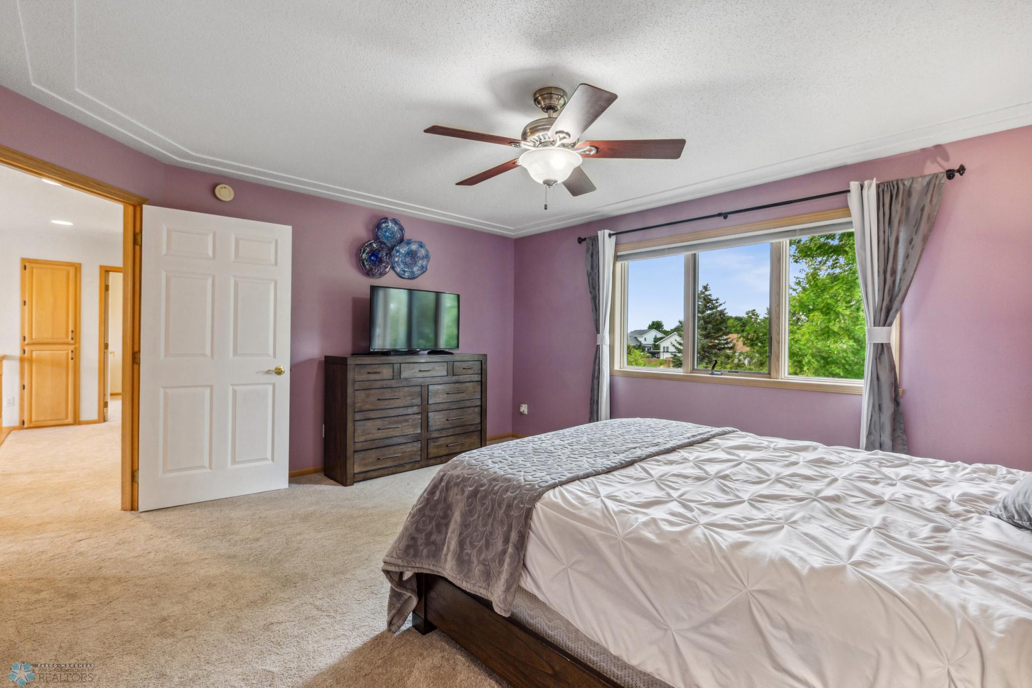 Primary Bedroom w/ Private 5 Piece Bathroom and Walk-in Closet