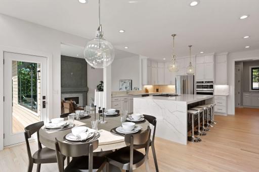 13933 Oakland Place, Minnetonka, MN 55305