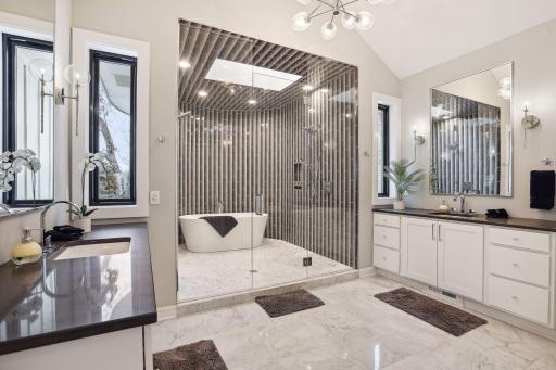 13933 Oakland Place, Minnetonka, MN 55305