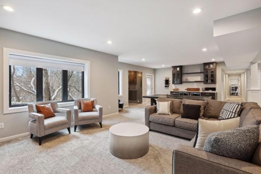 13933 Oakland Place, Minnetonka, MN 55305