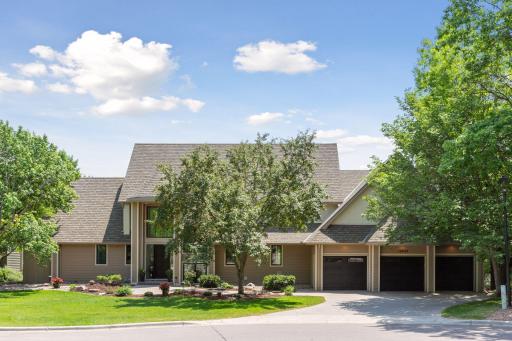 13933 Oakland Place, Minnetonka, MN 55305