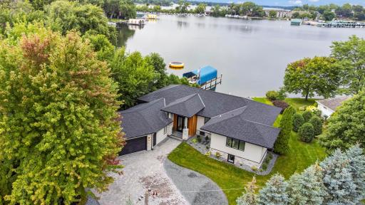 2 Maclynn Road, Excelsior, MN 55331