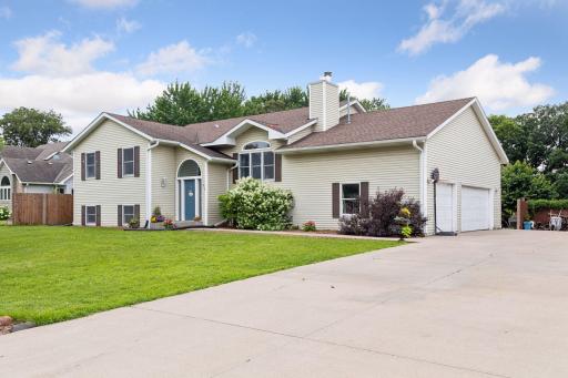 979 Oday Street S, Saint Paul, MN 55119