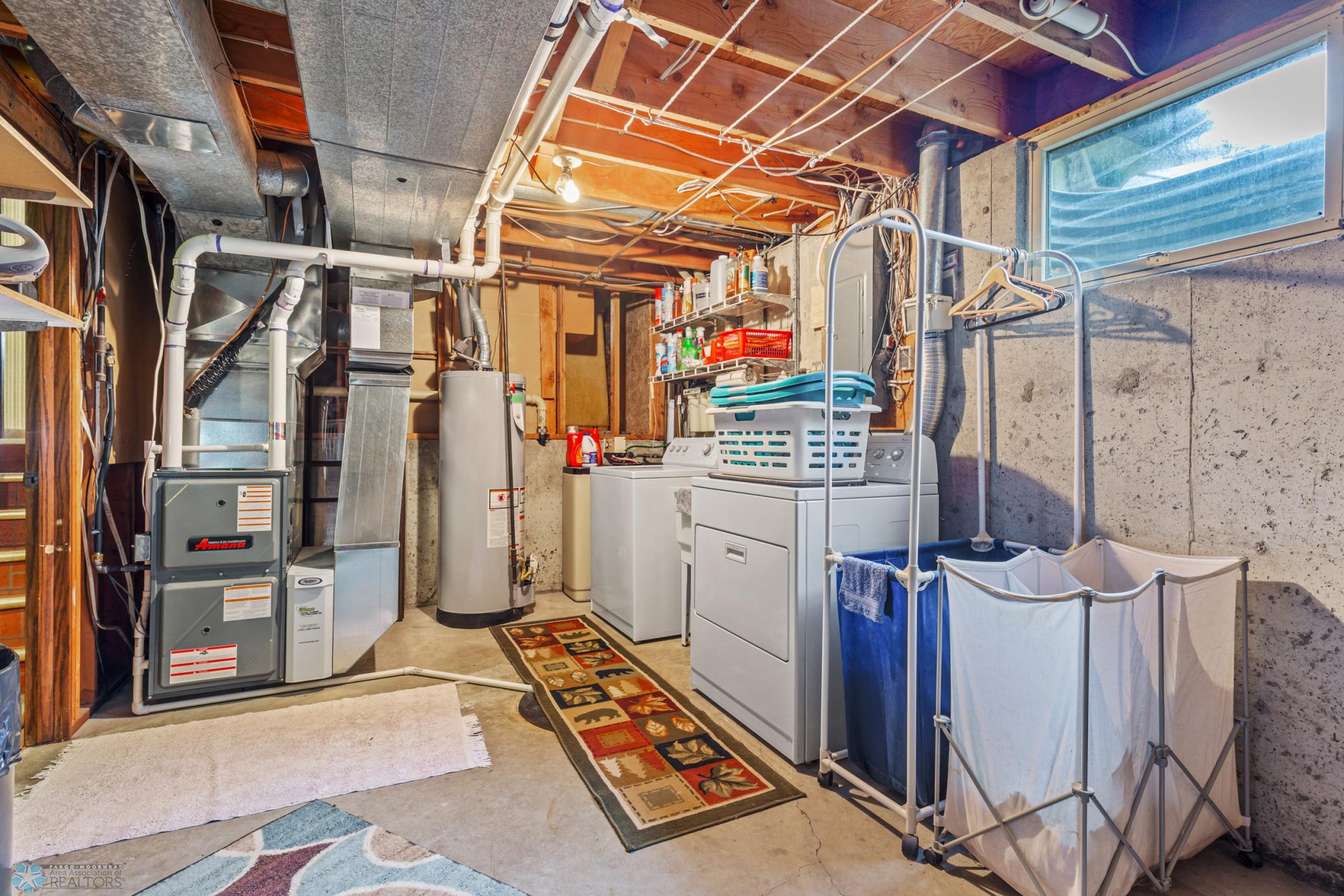 Laundry/Utilities