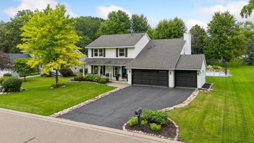 Welcome home to this fantastic two story situated on a prime cul-de-sac lot! You will love the location with quick access to major freeways for commutes, access to the airport, MN Zoo, MOA and everyday shopping and dining in Apple Valley.