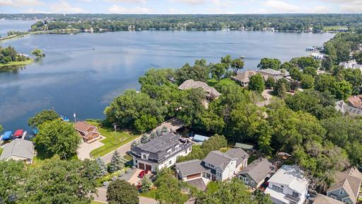 Welcome to Beautiful Libbs Lake leading into Grays Bay on Lake Minnetonka.