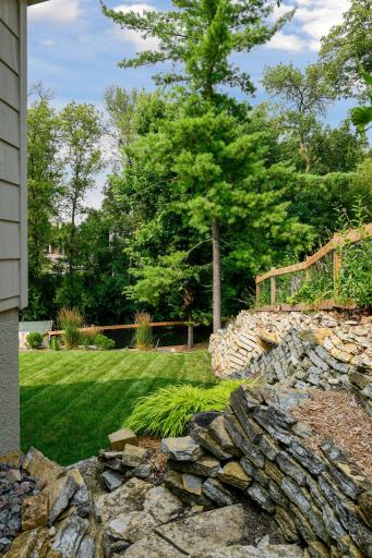 The design of this yard is truly spectacular and no expense was spared in taking advantage of every area.