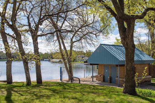 3013 Lake Shore Boulevard, Wayzata, MN 55391