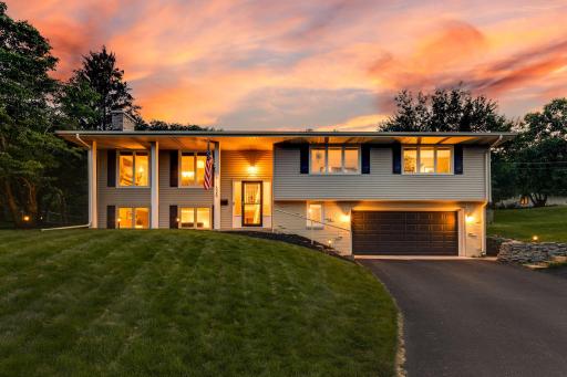 2-web-or-mls-1626-Utah-Dr-Twilight-02.jpg