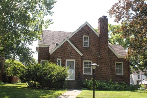 1756 Eleanor Avenue, Saint Paul, MN 55116