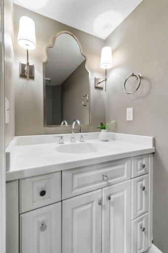 4112 Sunnyside Road, Edina, MN 55424