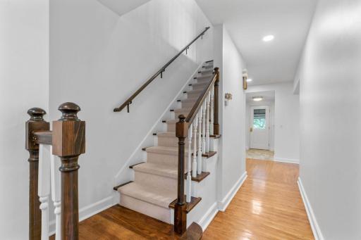 4112 Sunnyside Road, Edina, MN 55424