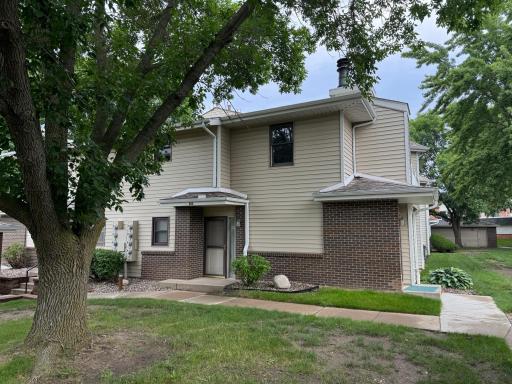 Photo for 1016 E Travelers Trail, 44, Burnsville, MN 55337 - listing #6569955 1016 E Travelers Trail, 44, Burnsville, MN 55337