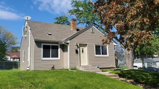 2193 Fremont Avenue E, Saint Paul, MN 55119